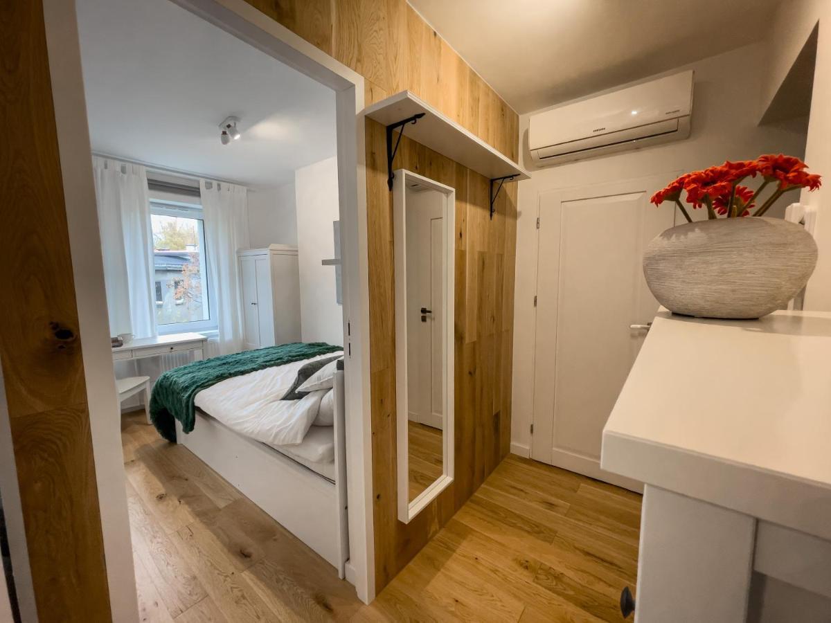 Urban Apartments Cosy No 4, Free Private Parking, Self Check-In Chorzów Buitenkant foto