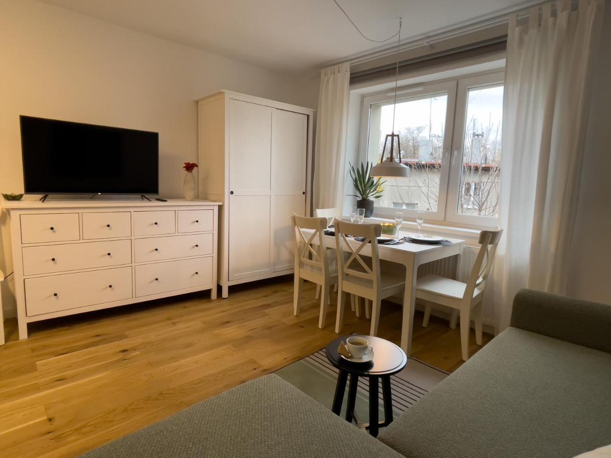 Urban Apartments Cosy No 4, Free Private Parking, Self Check-In Chorzów Buitenkant foto